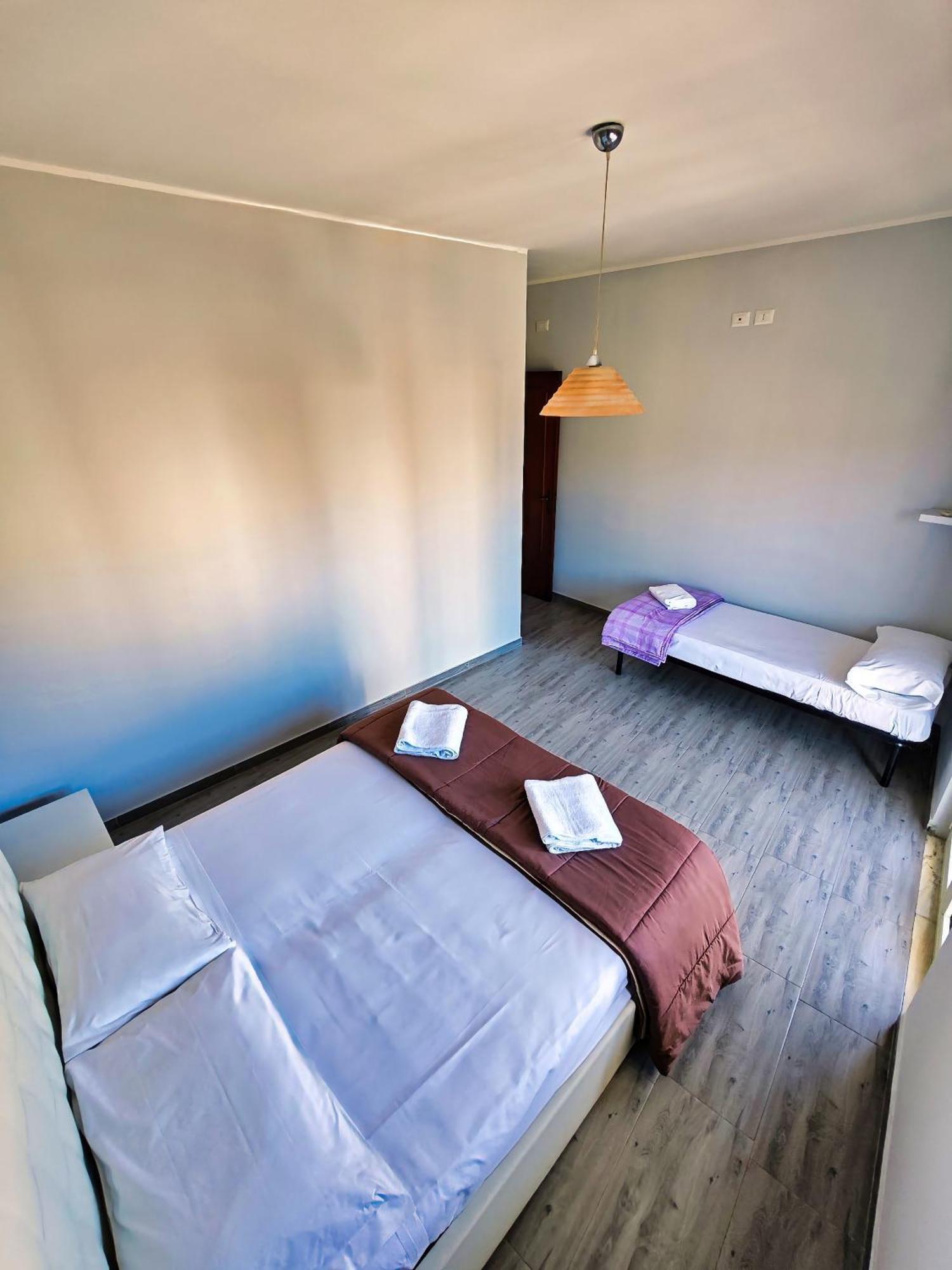 Etnapartment 2 จีอาร์ดีนี นักซอส ภายนอก รูปภาพ